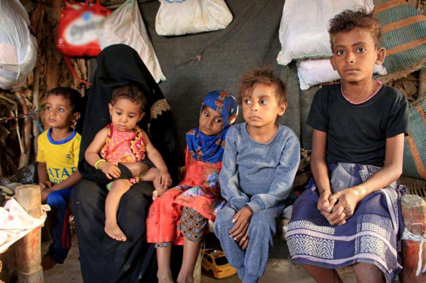 Çocukları Kurtarın Vakfı: Yemen'de ocak ayında her saat başı bir sivil öldü veya yaralandı Çocukları Kurtarın Vakfı: Yemen'de ocak ayında her saat başı bir sivil öldü veya yaralandı